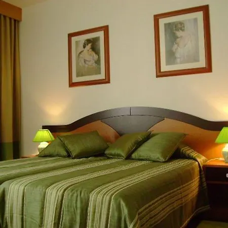 Vale Hotel