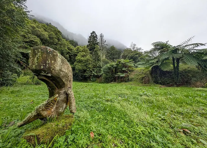 Vale 2* Furnas (Azores)