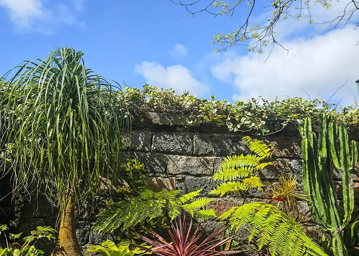 Vale 2* Furnas (Azores)